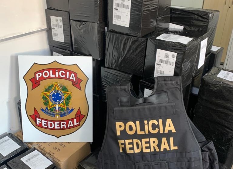EM JAGUARÃO: Polícia Federal apreende mais de 270 itens que seriam comercializados ilegalmente