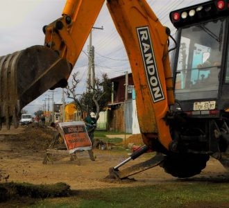 Prefeitura inicia calçamento do restante da rua Teixeira de Freitas, no bairro São Miguel