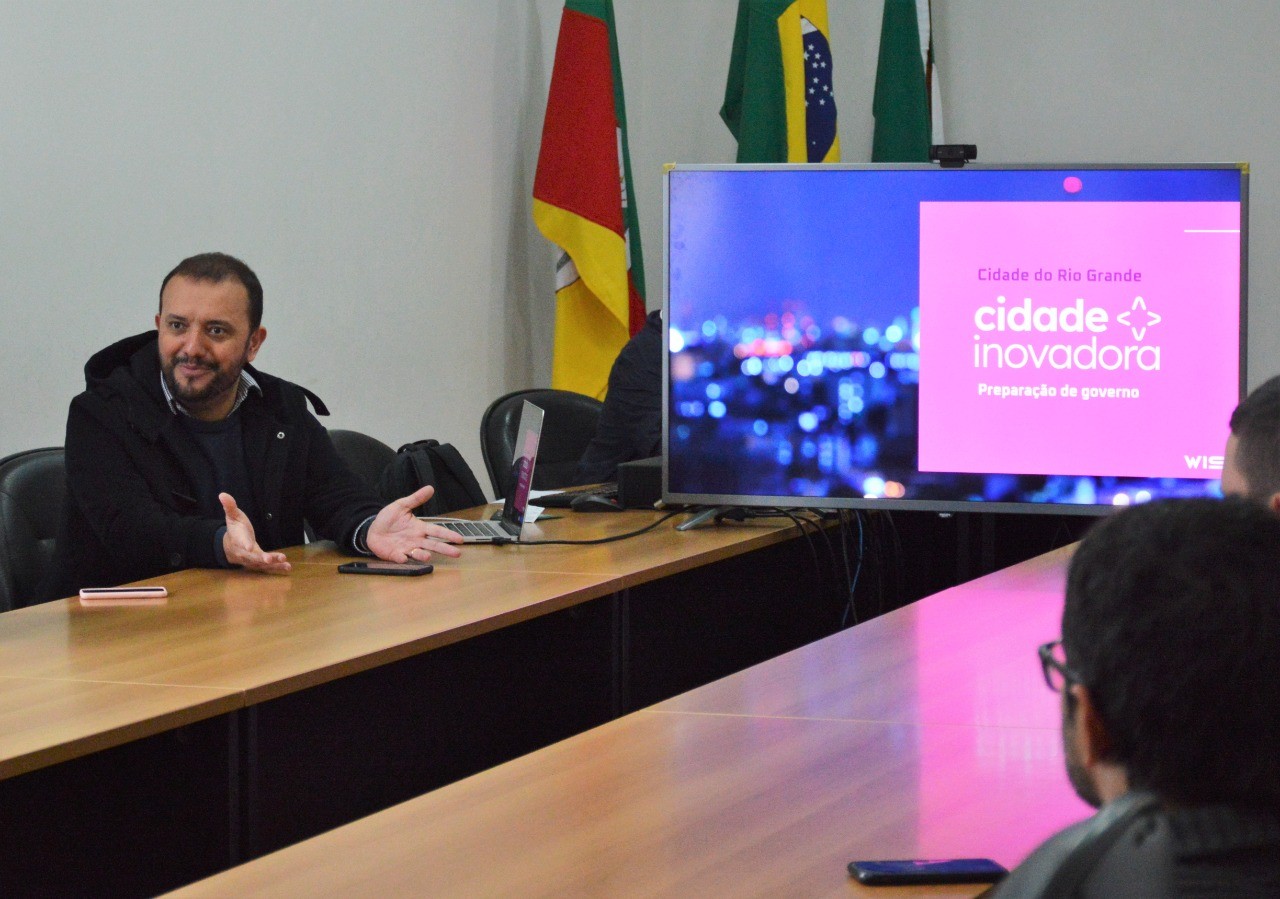 Consultores do projeto Cidade Inovadora começam a mapear os desafios da administração municipal do Rio Grande