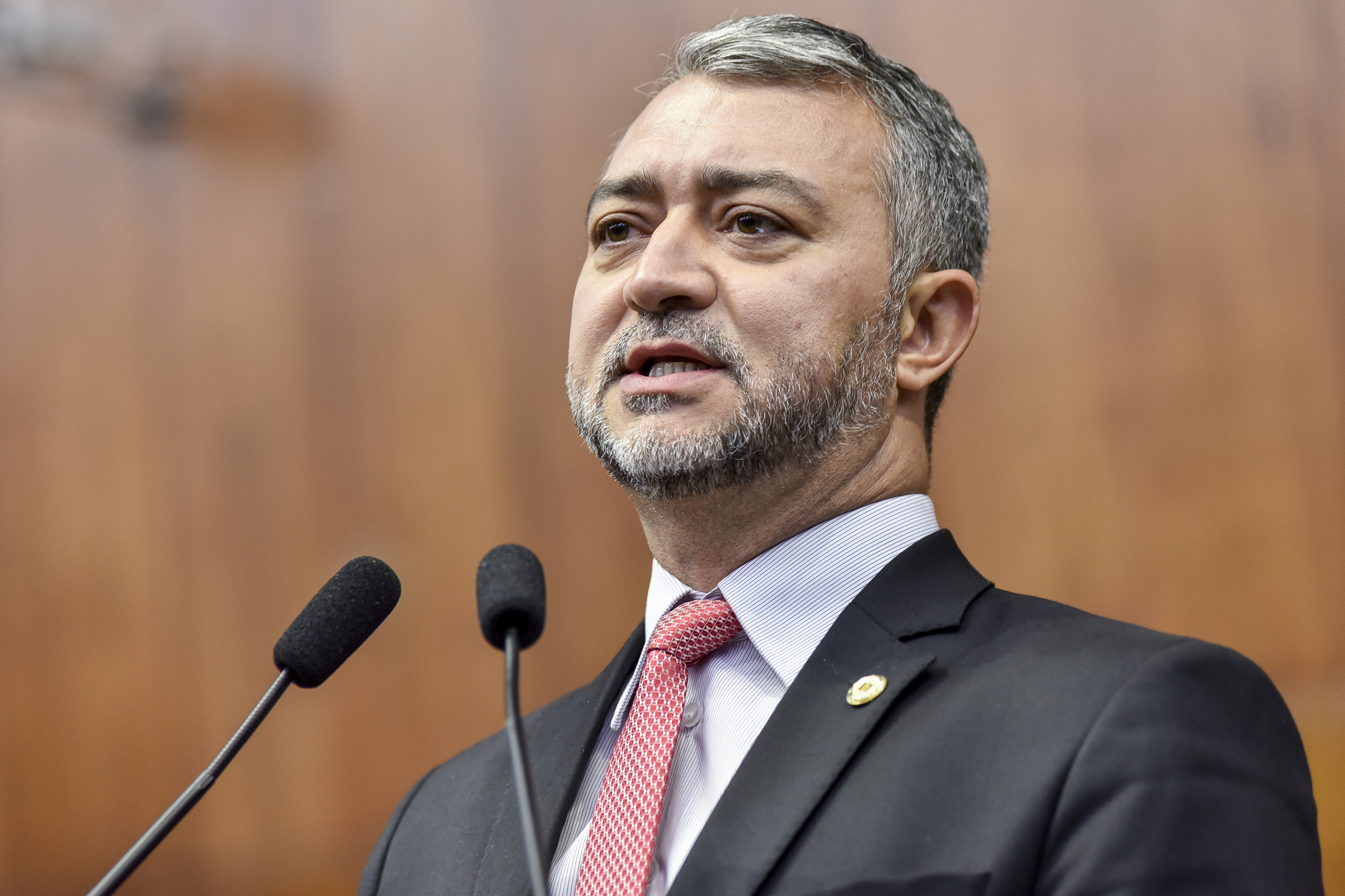 Se for eleito vou anular todo o processo de privatização da Corsan, disse o candidato Edegar Pretto