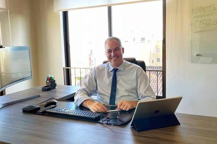 Temos que vender o Banrisul enquanto ele vale alguma coisa, disse o candidato Ricardo Jobim (Novo)