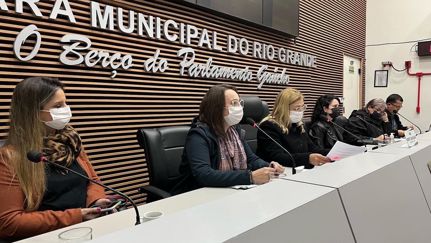 Após audiência pública, vereadoras de Rio Grande criam Comissão Especial para tratar sobre a saúde da mulher