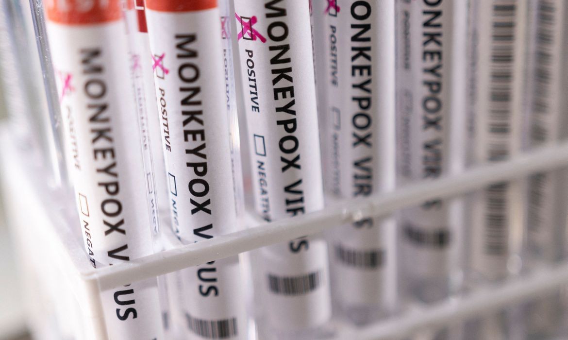 Anvisa dispensa registro de vacinas e medicamentos contra varíola dos macacos