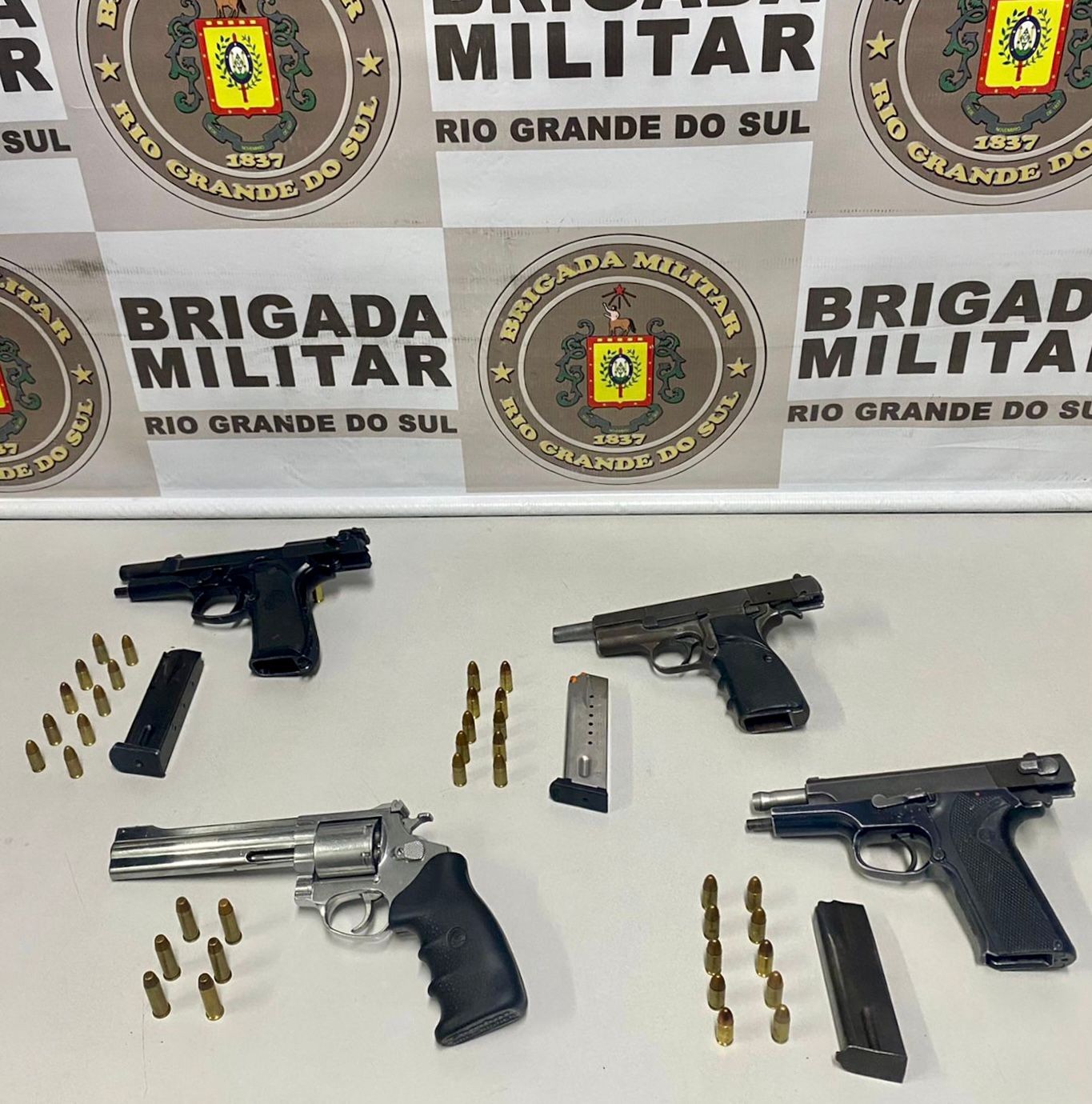 BM prende homens que preparavam-se para cometer homicídios, em Rio Grande