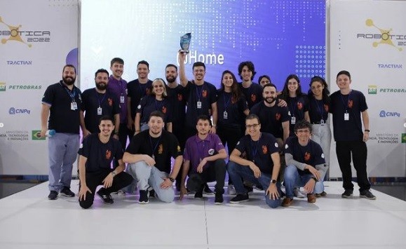 Alunos da Furg vencem Competição Brasileira de Robótica, em São Paulo