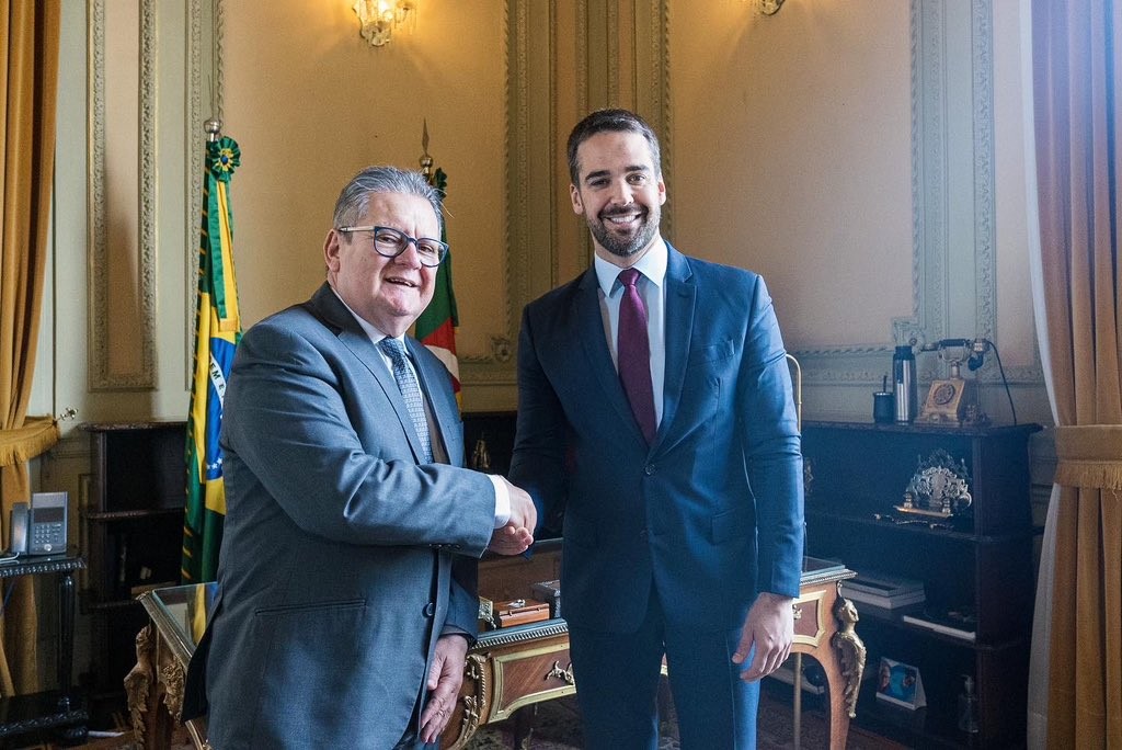 Eduardo Leite afirma que a transição de governo no Rio Grande do Sul será muito tranquila e respeitosa