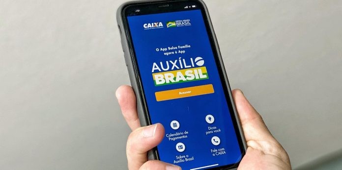 Parcela de outubro do Auxílio Brasil é paga aos beneficiários com Número de Inscrição Social com final 3