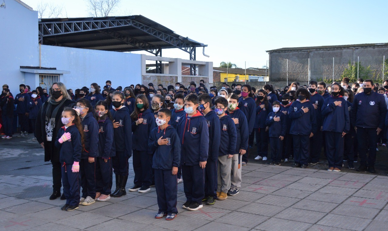 Escola Cívico Militar Cipriano Porto Alegre é oficialmente inaugurada em Rio Grande