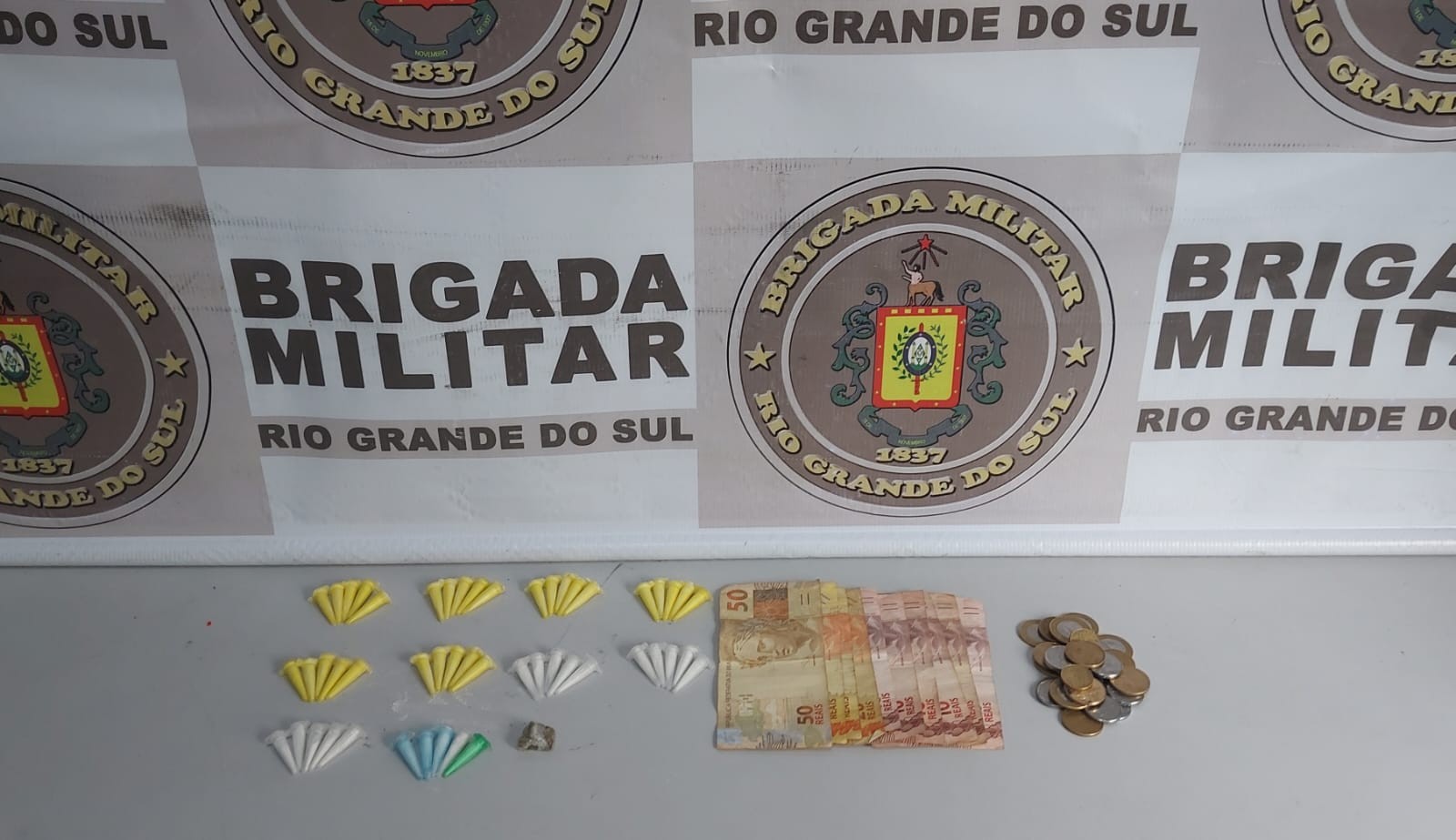 Homem é preso com 50 pinos de cocaína no bairro São Miguel, em Rio Grande