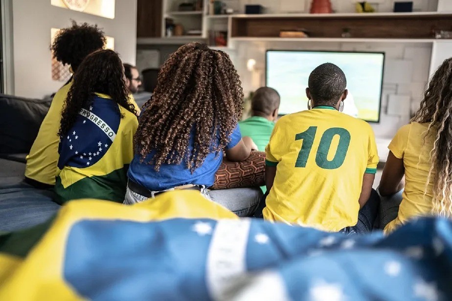 Confira quais serviços de Rio Grande terão alteração de horários nesta quinta-feira (24), dia de jogo do Brasil
