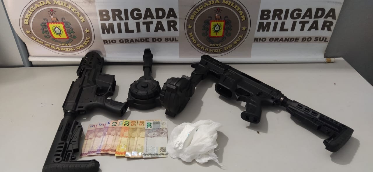 Homens são presos com cocaína e sub-metralhadoras no bairro Parque Marinha, em Rio Grande