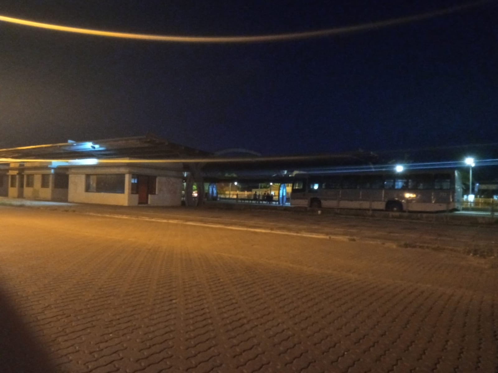 Rodoviária do Cassino: usuários relatam insegurança, falta de luz e banheiros funcionando somente até 20h