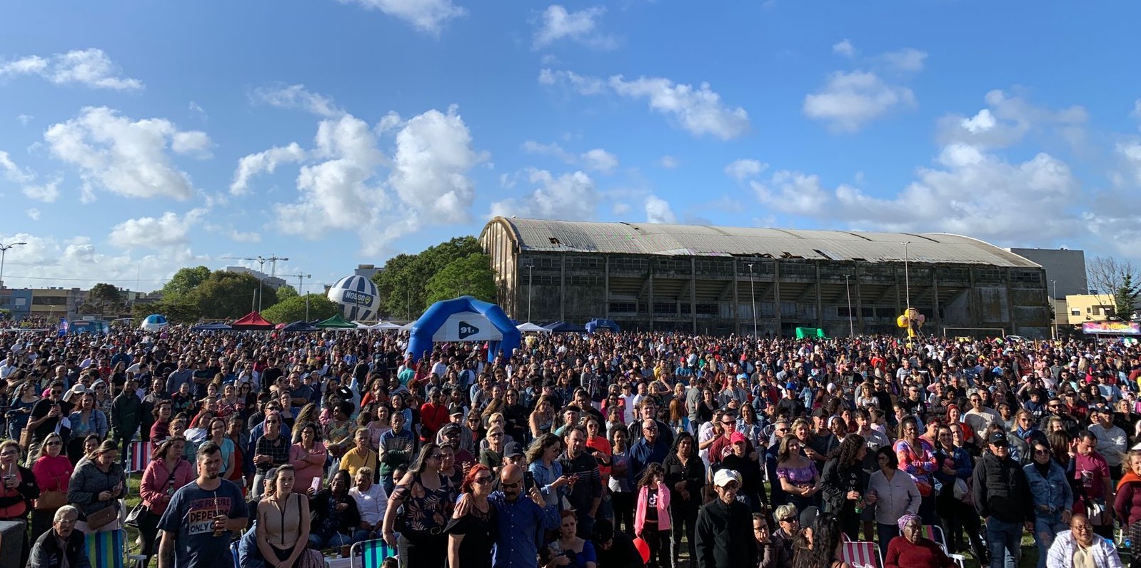 FOTOS: Superação 2022 reúne mais de 10 mil pessoas na Praça Saraiva 