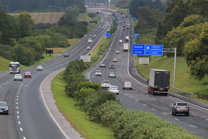 Mais de 1 milhão de veículos devem circular em rodovias gaúchas no feriado