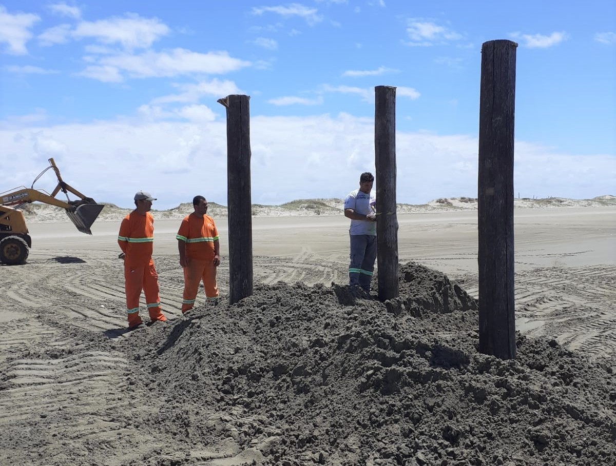 Praia do Cassino começa a ser preparada para a temporada de verão 