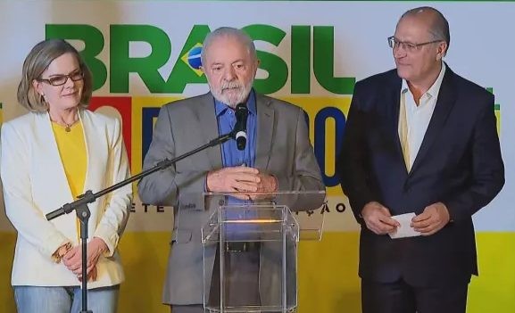 Lula anuncia os nomes dos primeiros ministros do seu governo; saiba quem são