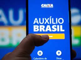 Auxilio Brasil é pago nesta quinta-feira (15) a beneficiários com NIS final 4