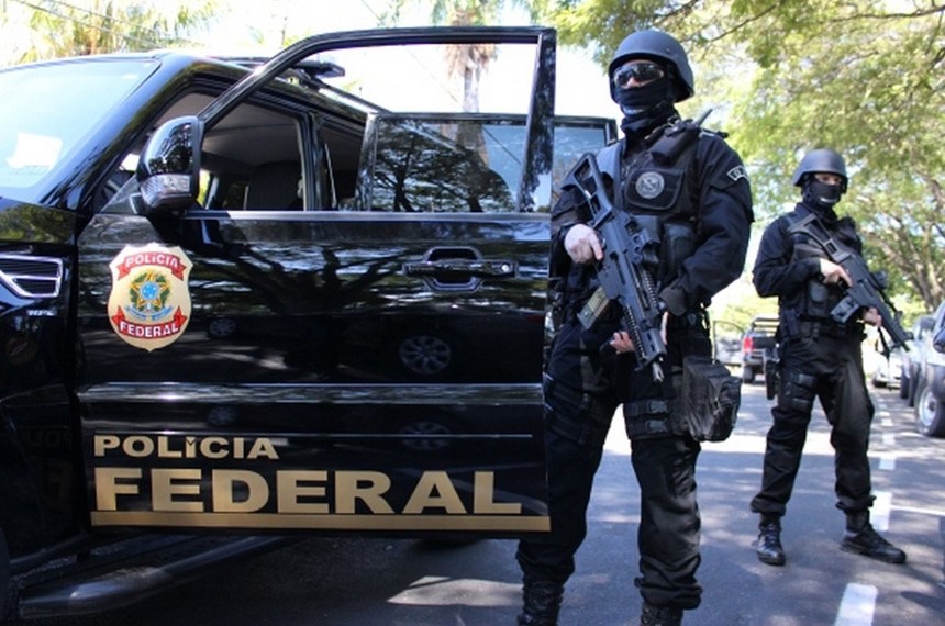 Polícia Federal realiza operação contra apoiadores de Bolsonaro suspeitos de organizar atos antidemocráticos