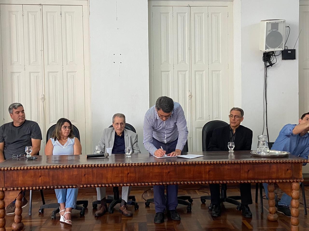 Prefeito Fábio Branco assina protocolo de intenção para dar inicio ao Programa Dignidade Cidadã