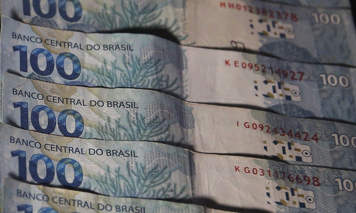 Bolsa Família começa a ser pago nesta quarta-feira (17) a beneficiários com NIS final 1