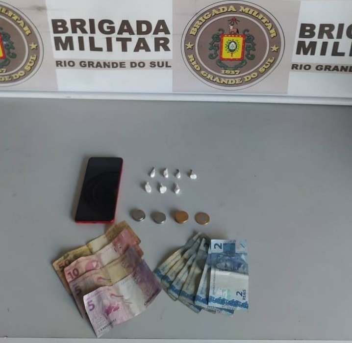 Homem é preso por tráfico de drogas no bairro Lagoa