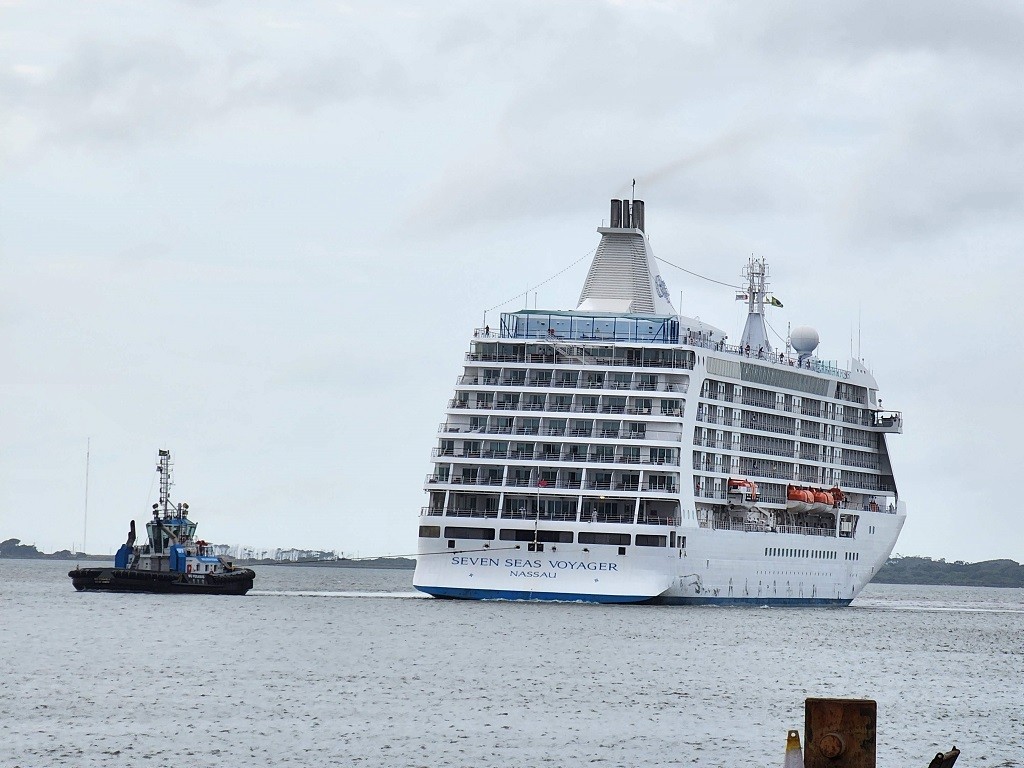 Porto de Rio Grande recebe cruzeiro com centenas de turistas norte-americanos 