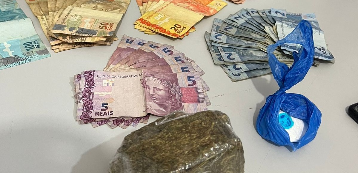 Mulher é presa por tráfico de drogas no Centro de Rio Grande