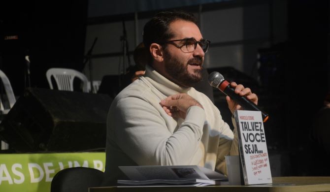 Furg divulga edital com regras para a participação de autografantes na 49ª Feira do Livro