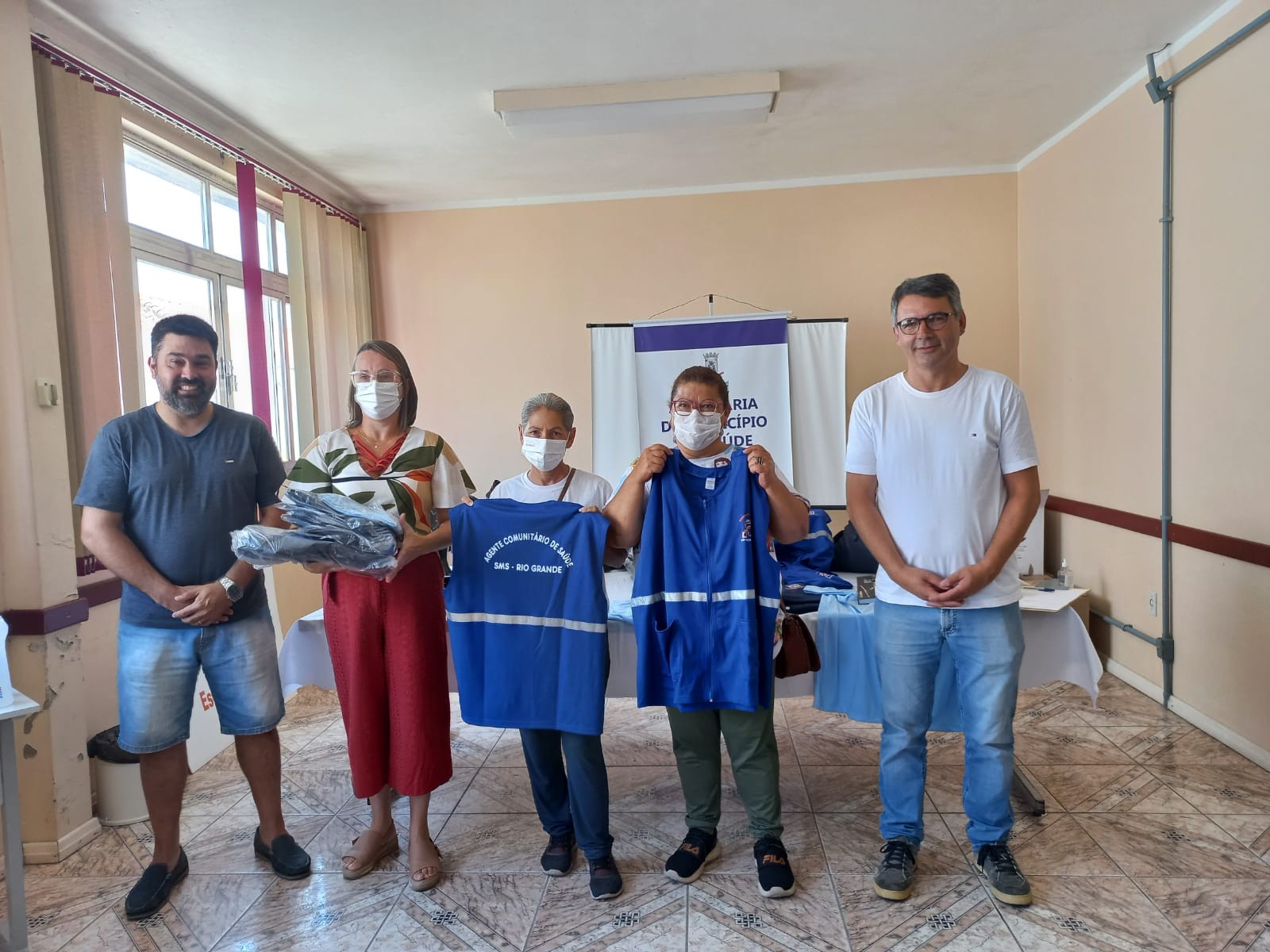 Agentes Comunitários de Saúde e técnicos recebem novos uniformes