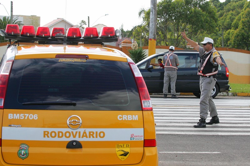 Ações de fiscalização rodoviária intensificam durante o período de carnaval no litoral sul e Costa Doce