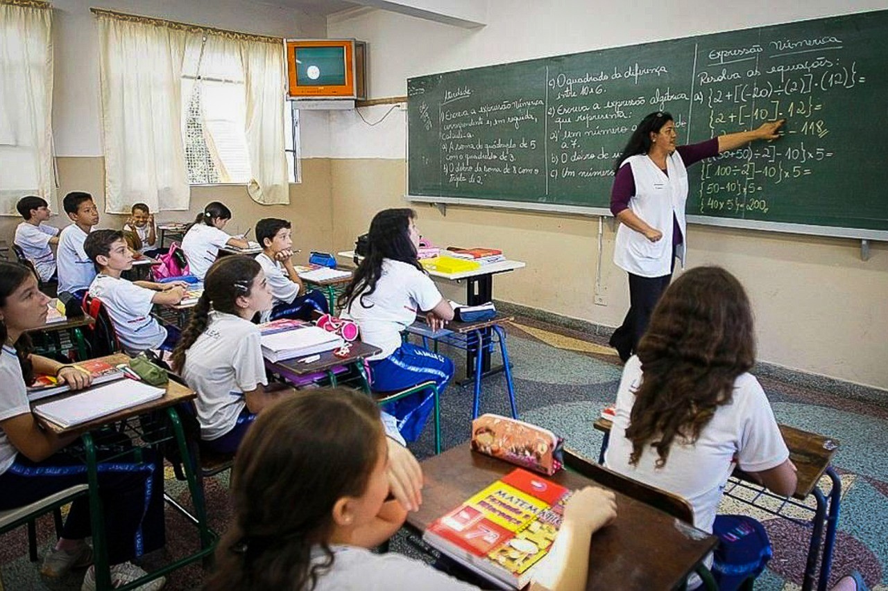 Ano letivo começa com necessidade de manutenção em prédios escolares de Rio Grande