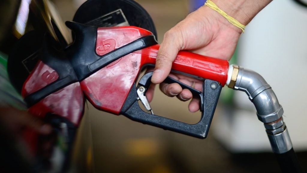 Gasolina será reonerada em R$ 0,47 e etanol, em R$ 0,02, diz Ministro da Fazenda