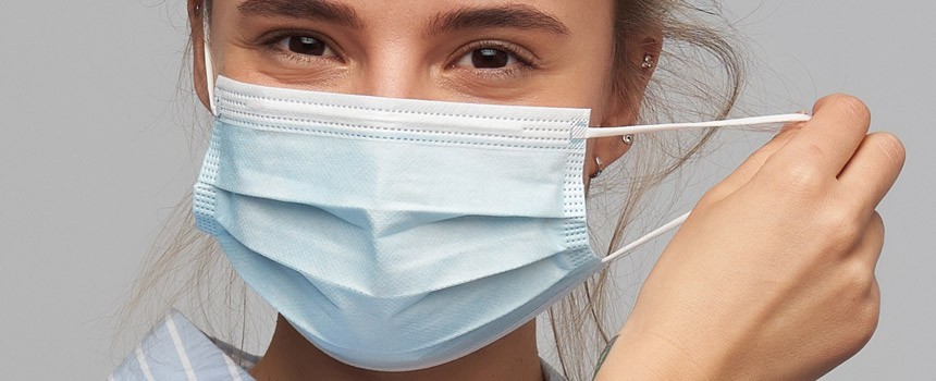 Anvisa retira obrigatoriedade do uso de máscaras em aeroportos e aviões