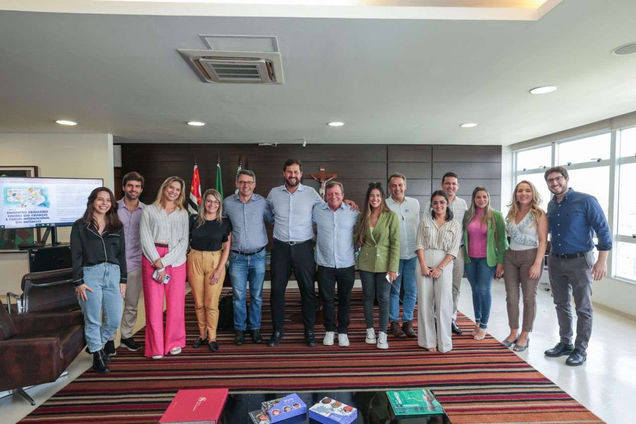 Fábio Branco conhece políticas para primeira infância durante visita a Jundiaí (SP)