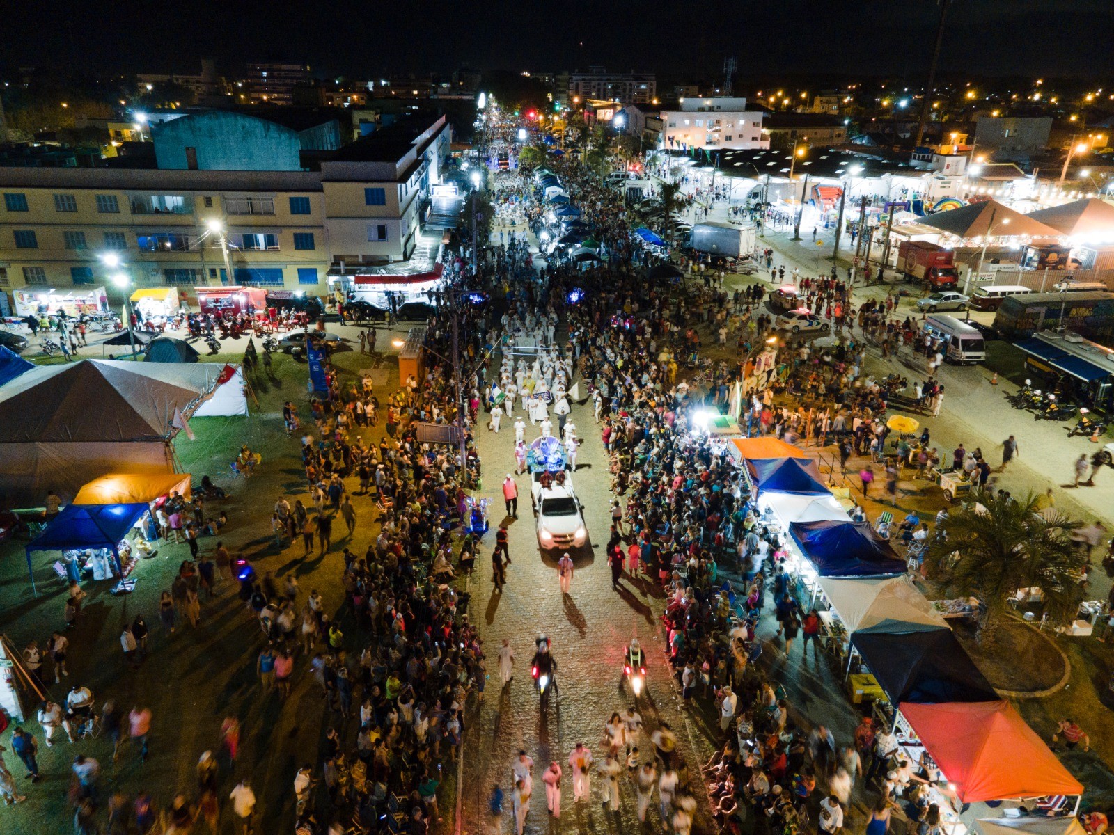 Momentos de devoção e fé marcaram o retorno da festa de Iemanjá ao formato original