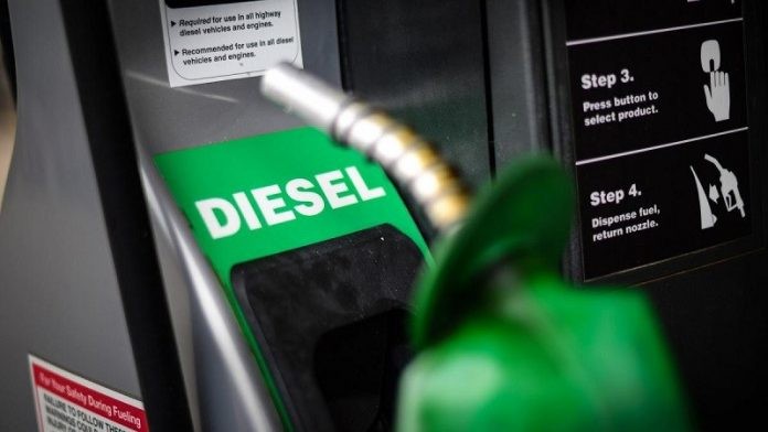 Petrobras reduz em R$ 0,40 o preço do diesel para as distribuidoras