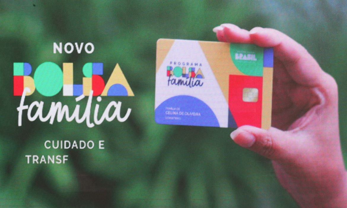 Caixa começa hoje a pagar o Bolsa Família com adicional de R$ 150