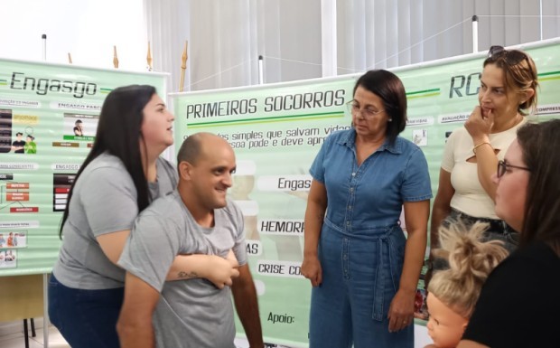 Profissionais da rede municipal de ensino de SJN recebem formação em primeiros socorros