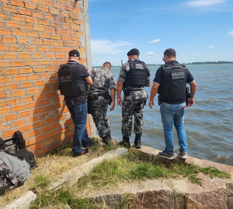 Forças de Segurança prendem homem em regime domiciliar por porte ilegal de arma de fogo 