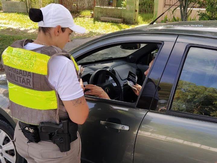 Dia Internacional da Mulher: 6ºBPM surpreende mulheres durante ações  alusivas à data