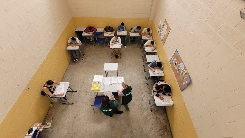 Ano letivo recomeça para três mil alunos no sistema prisional gaúcho