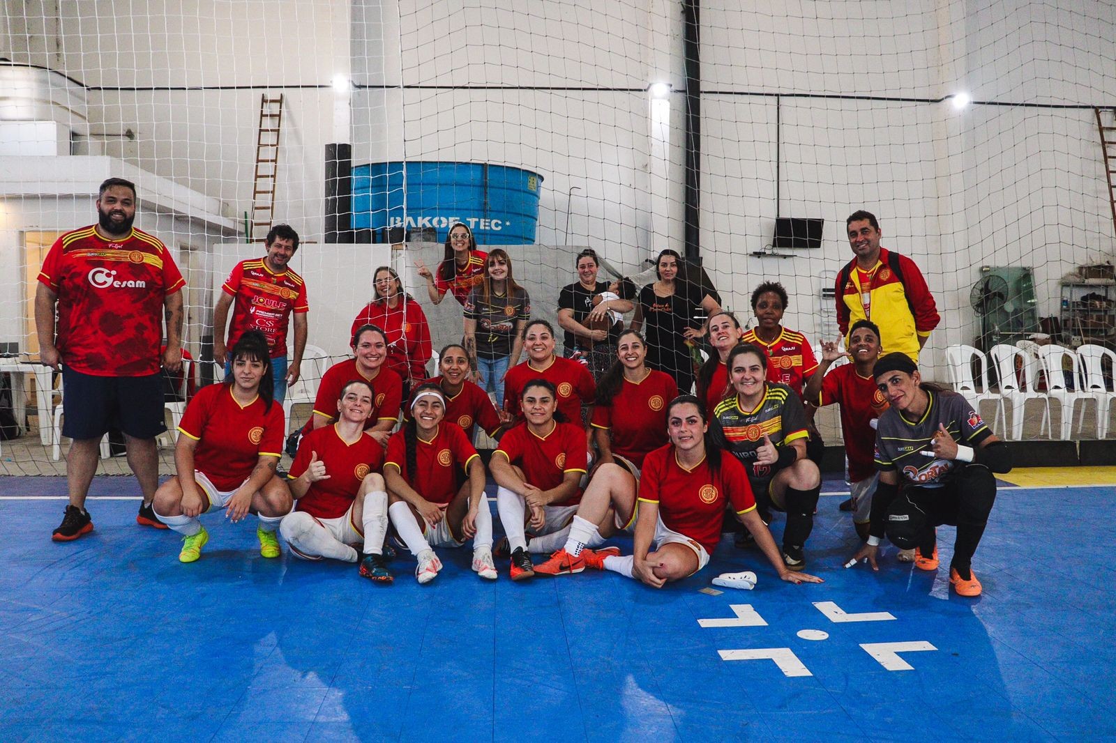 Gurias do Riograndense estreiam com vitória na Taça Farroupilha Região Sul de futsal