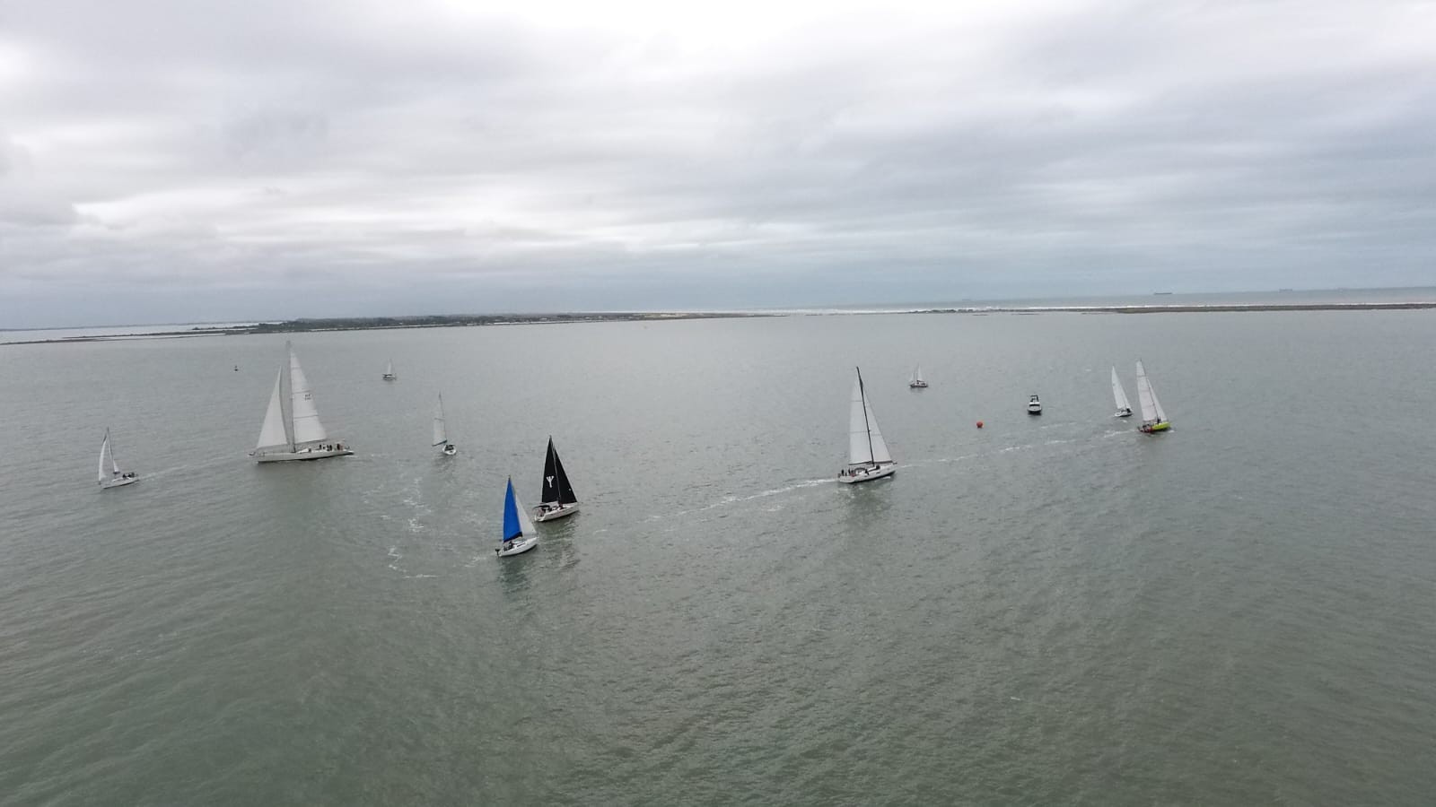 Regata Mar Aberto encanta a Praia do Cassino neste final de semana