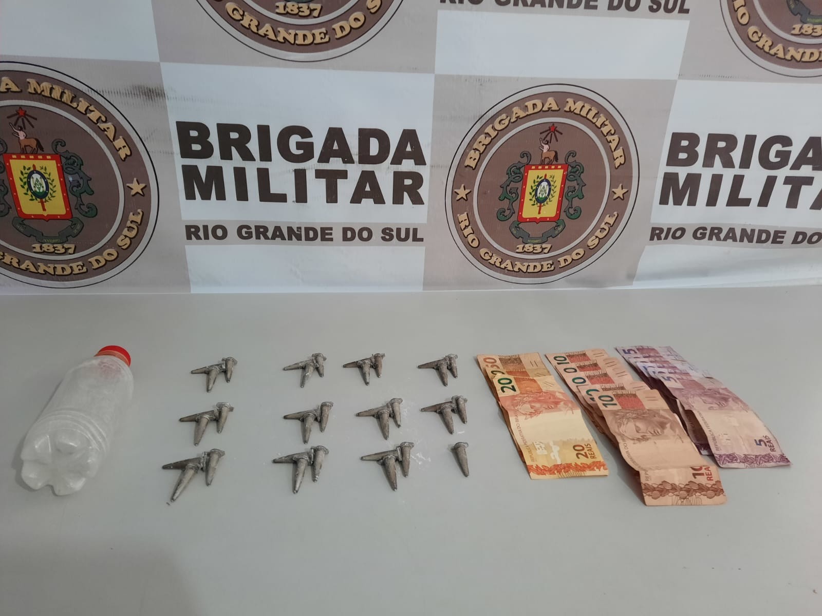 Homem é preso por tráfico de drogas no bairro São Miguel, em Rio Grande