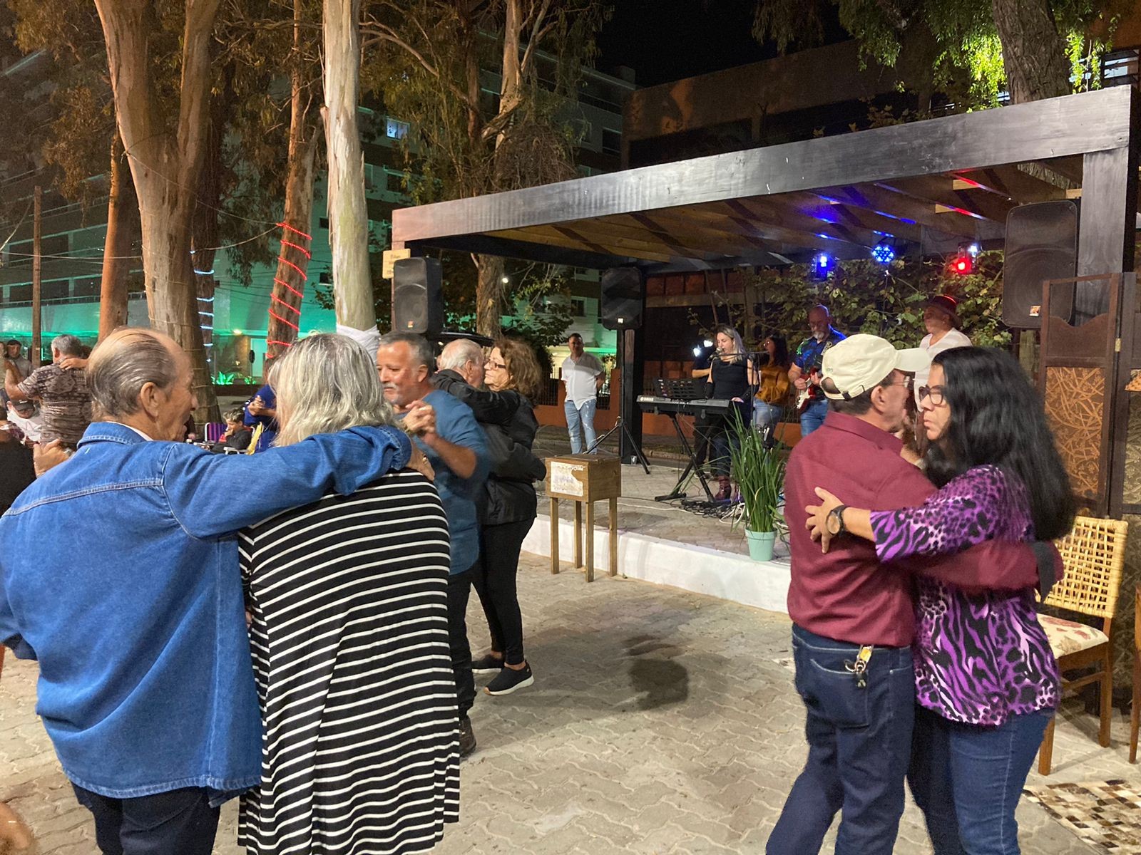 "Largo do Bailinho" é inaugurado na Av. Rio Grande, no Balneário Cassino