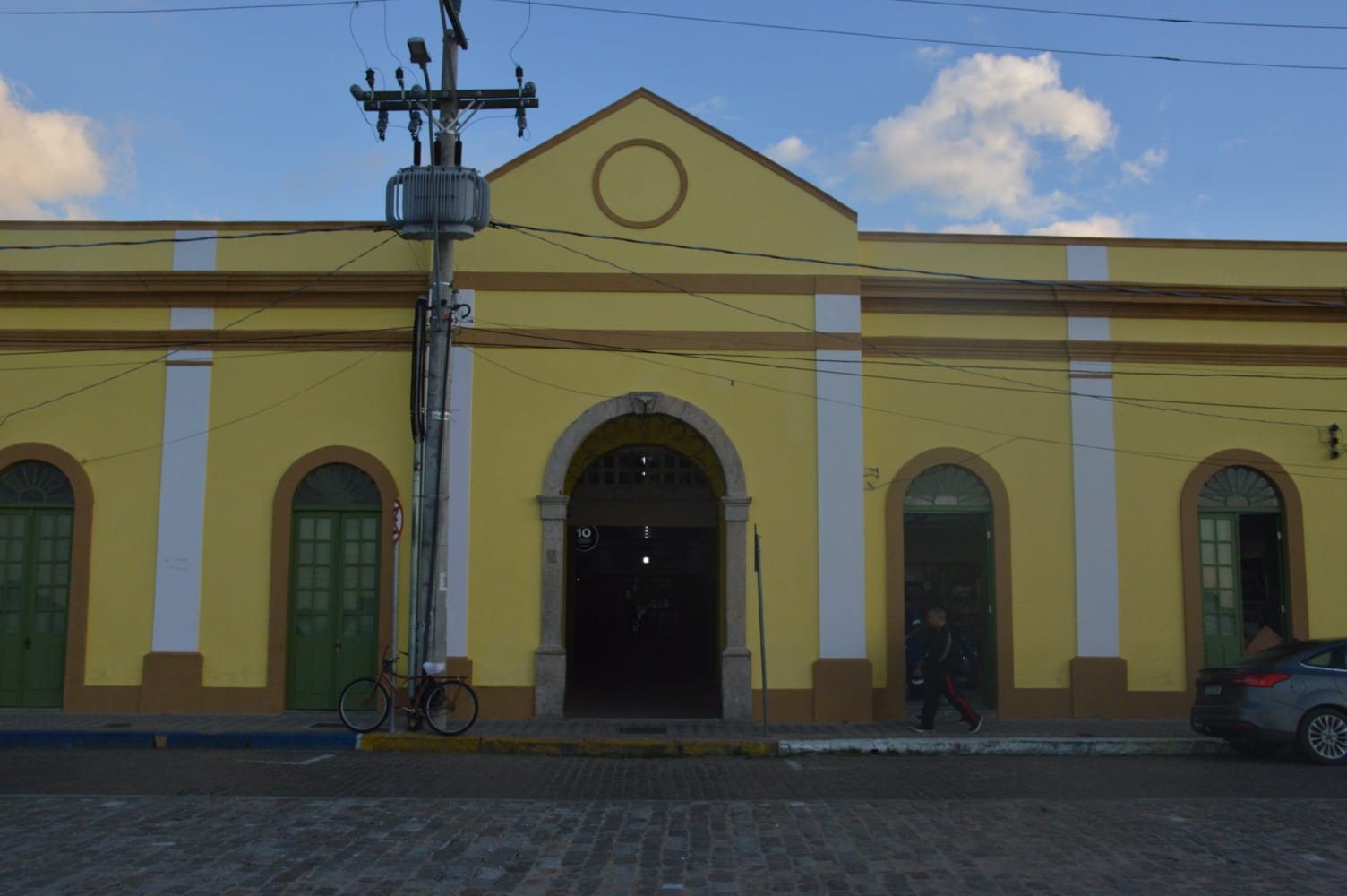 Pintura externa do Mercado Público do Rio Grande deve ser concluída em junho