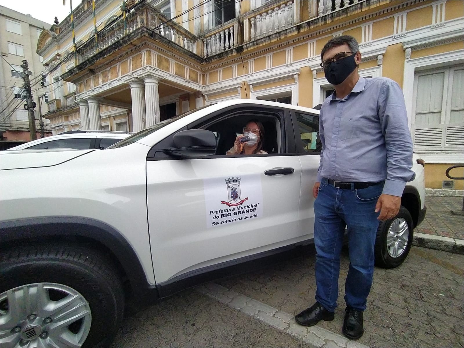 Saúde de Rio Grande recebe novos veículos para atendimento da população