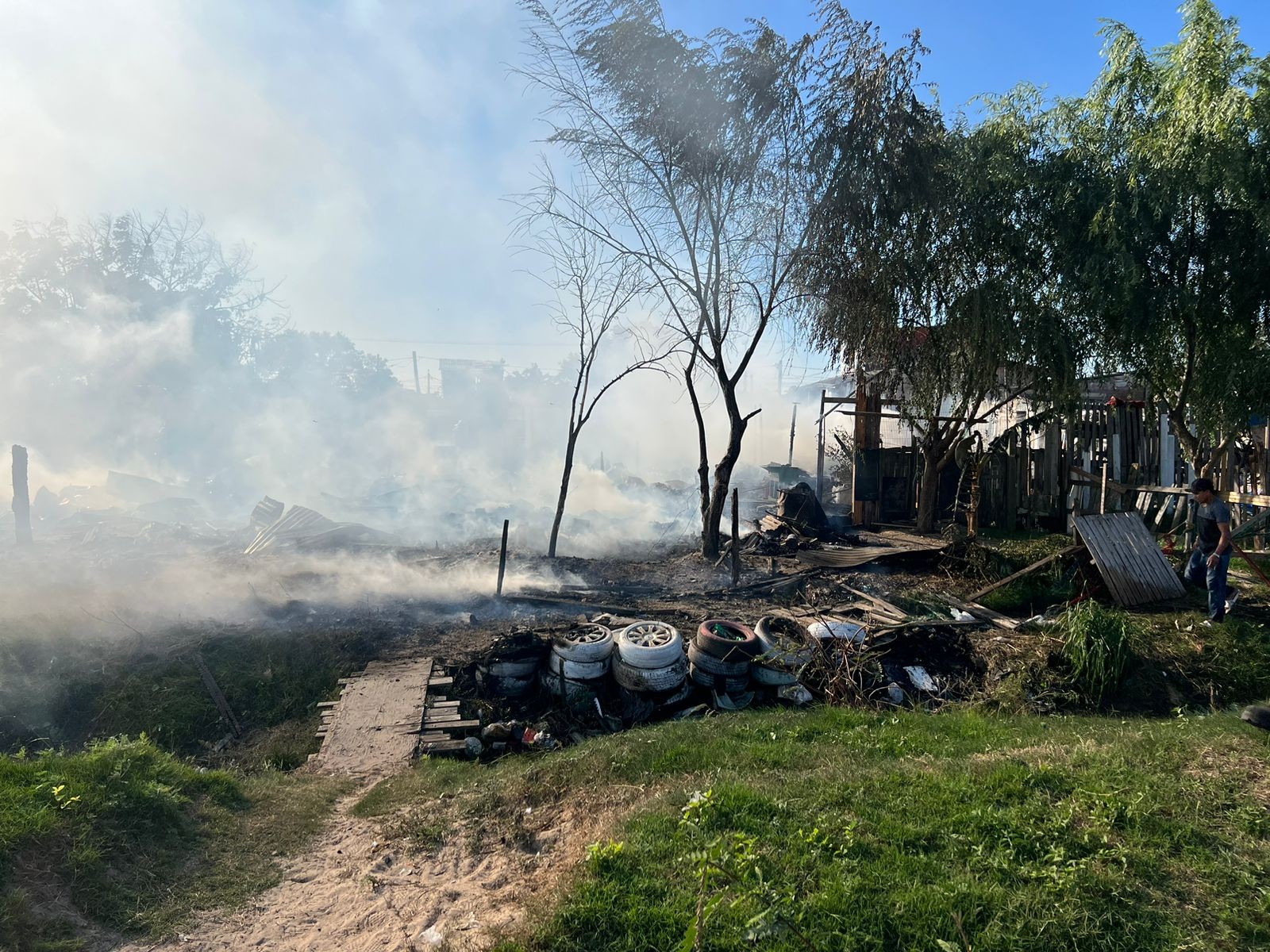 Final: fogo consumiu seis casas no incêndio registrado na última terça-feira (11) na Junção
