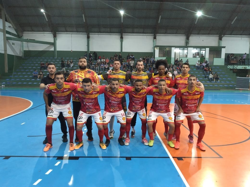Riograndense volta às quadras pela Série Ouro de futsal no sábado (20) diante do Barcelona