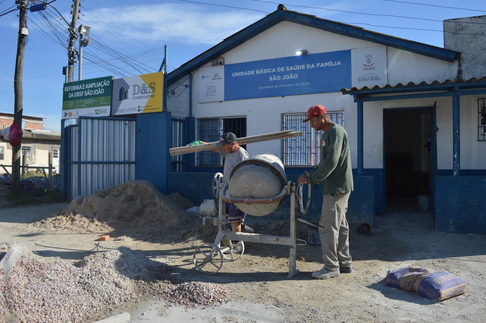 Obras de restauração das UBSFs São João e Barra continuam, em Rio Grande